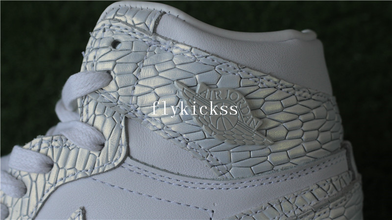 Air Jordan 1 Retro High GS Frost White